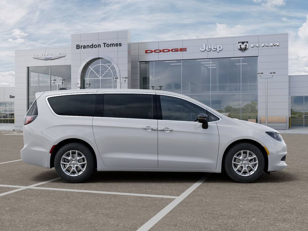 New 2026 Chrysler Voyager LX FWD image 21