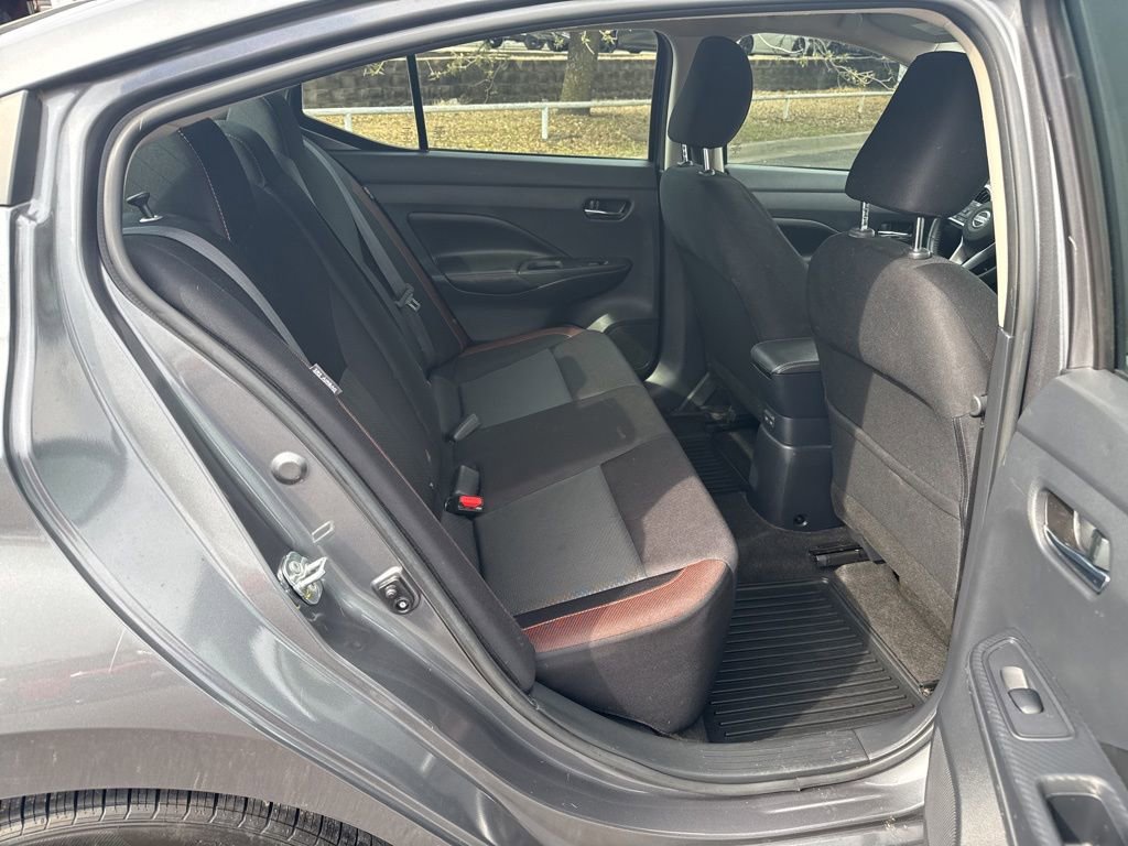Used 2022 Nissan Versa SR image 28