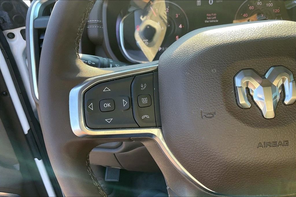 Used 2025 RAM 2500 Laramie AWD/4WD image 17