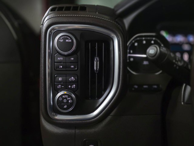 Used 2020 GMC Sierra 2500 SLT w/ SLT Premium Plus Package AWD/4WD image 33