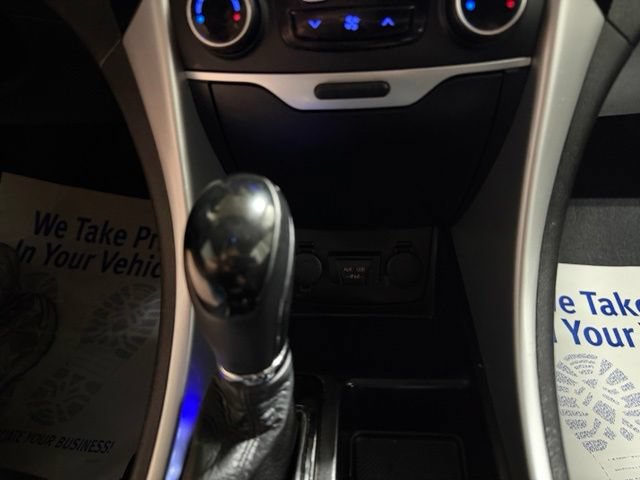 Used 2012 Hyundai Sonata Limited w/ Navigation Pkg FWD image 17