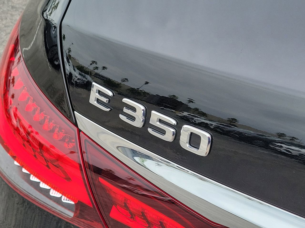 Used 2022 Mercedes-Benz E 350 Sedan image 7