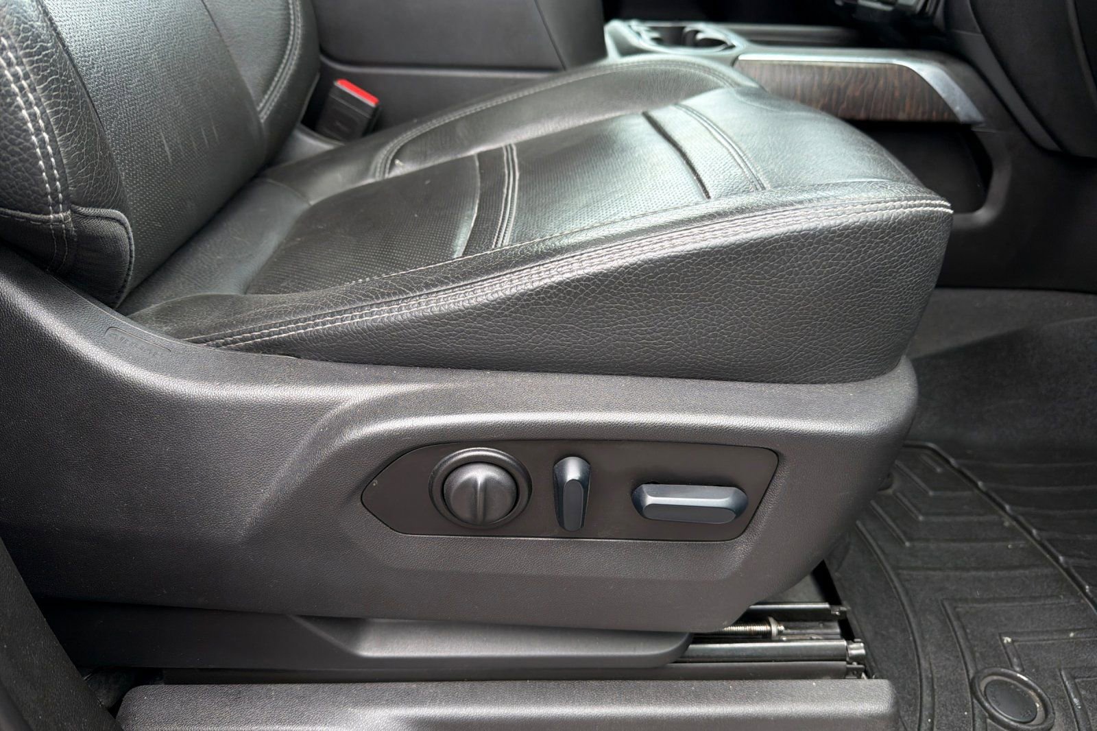 Used 2023 GMC Sierra 2500 Denali image 22
