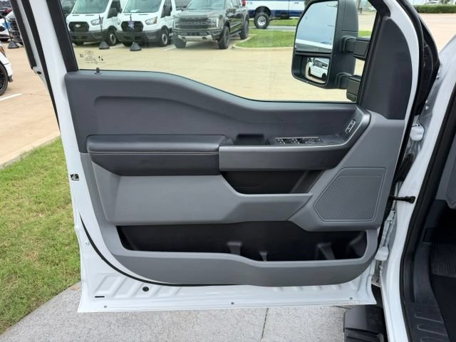 Certified 2025 Ford F250 XLT AWD/4WD image 8