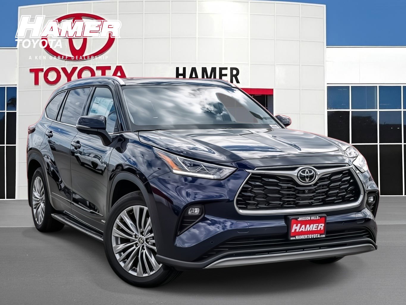 New 2025 Toyota Highlander Platinum