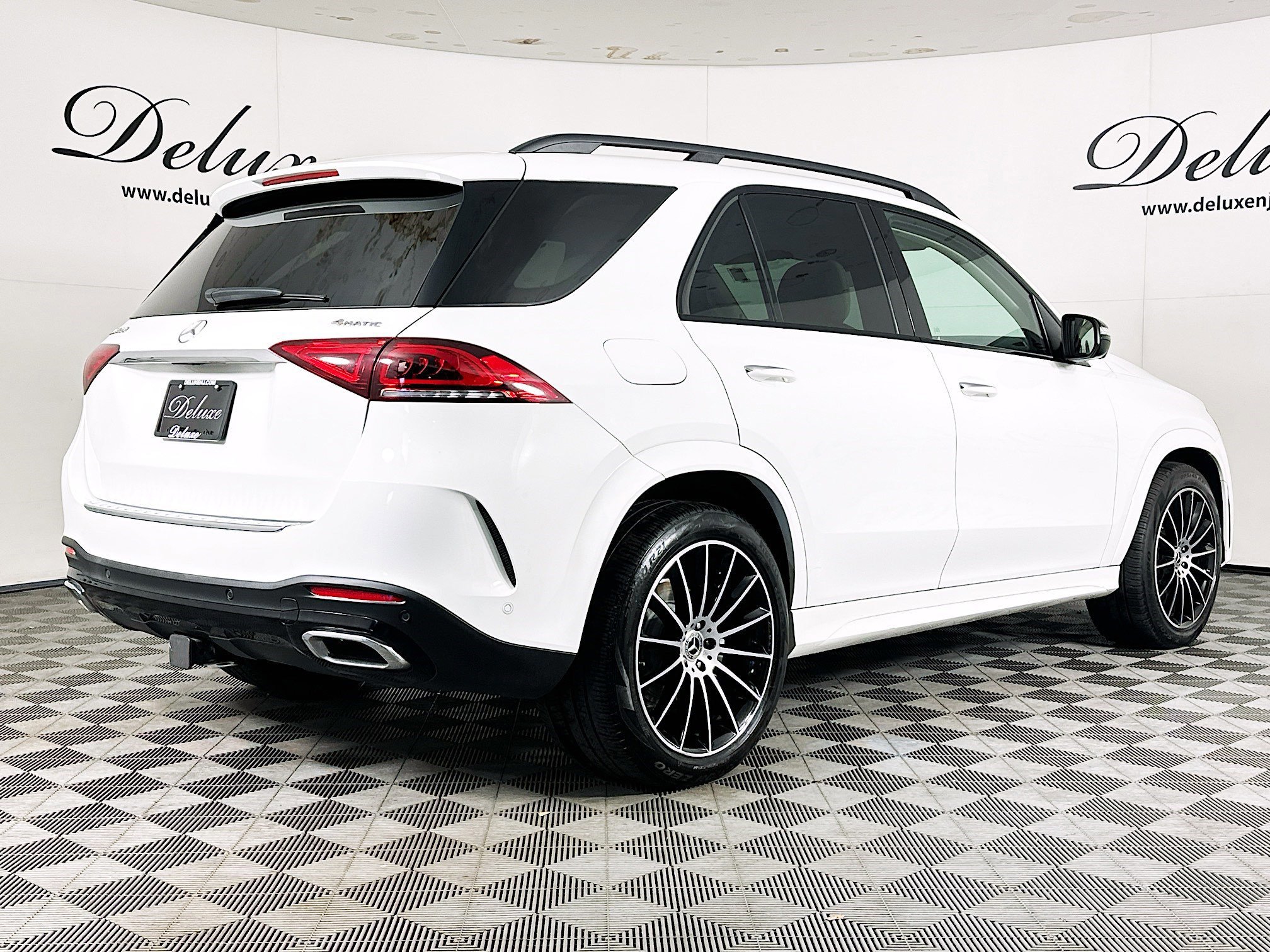 Used 2022 Mercedes-Benz GLE 350 GLE 350 AMG Line Night Premium w/ AMG Line Exterior image 6