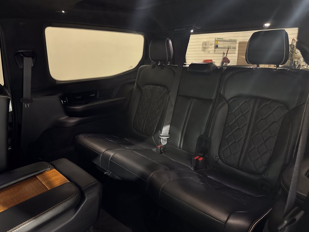 Used 2022 Jeep Grand Wagoneer Series III AWD/4WD image 20
