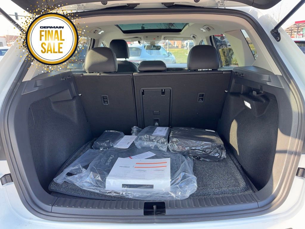 New 2026 Volkswagen Taos SEL image 12