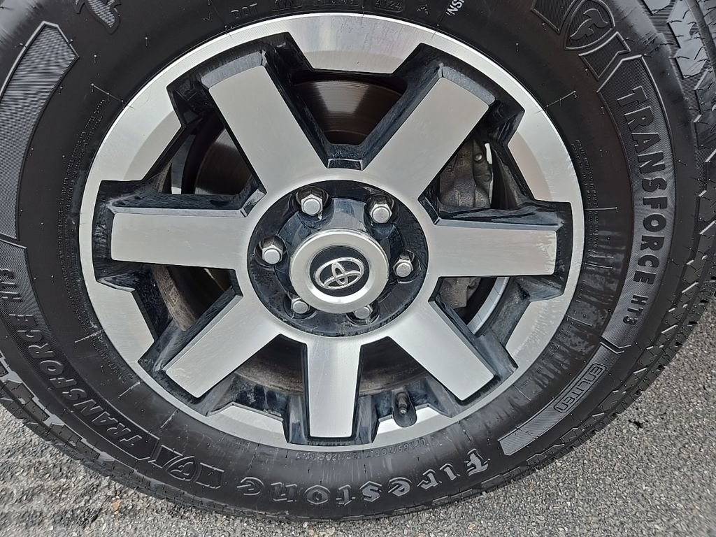 Used 2023 Toyota 4Runner TRD Off-Road AWD/4WD image 40