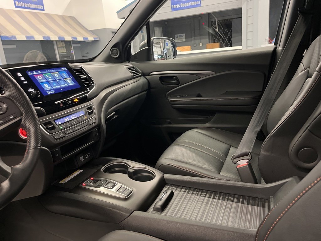 Used 2022 Honda Passport TrailSport image 24