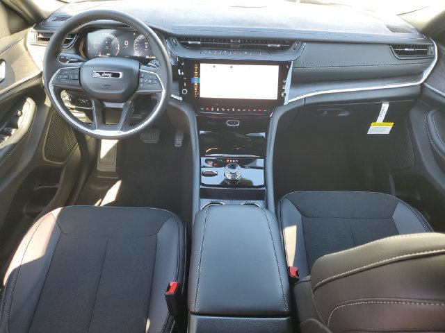 New 2026 Jeep Grand Cherokee L 4WD image 18