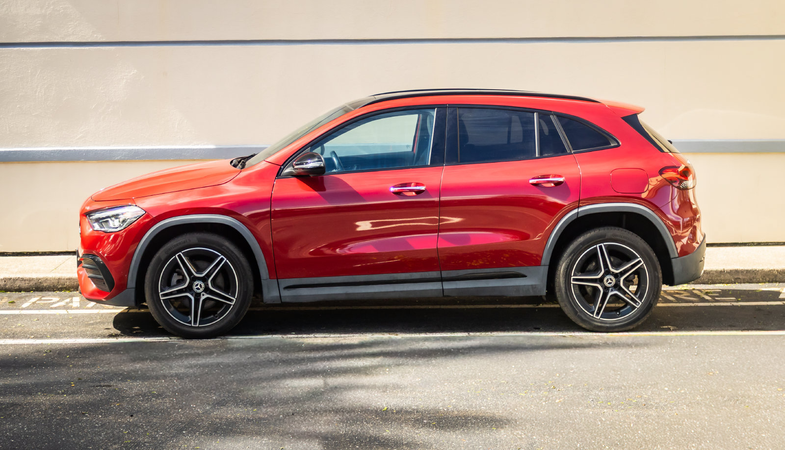 Used 2021 Mercedes-Benz GLA 250 4MATIC image 4