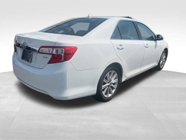 Used 2014 Toyota Camry XLE image 10