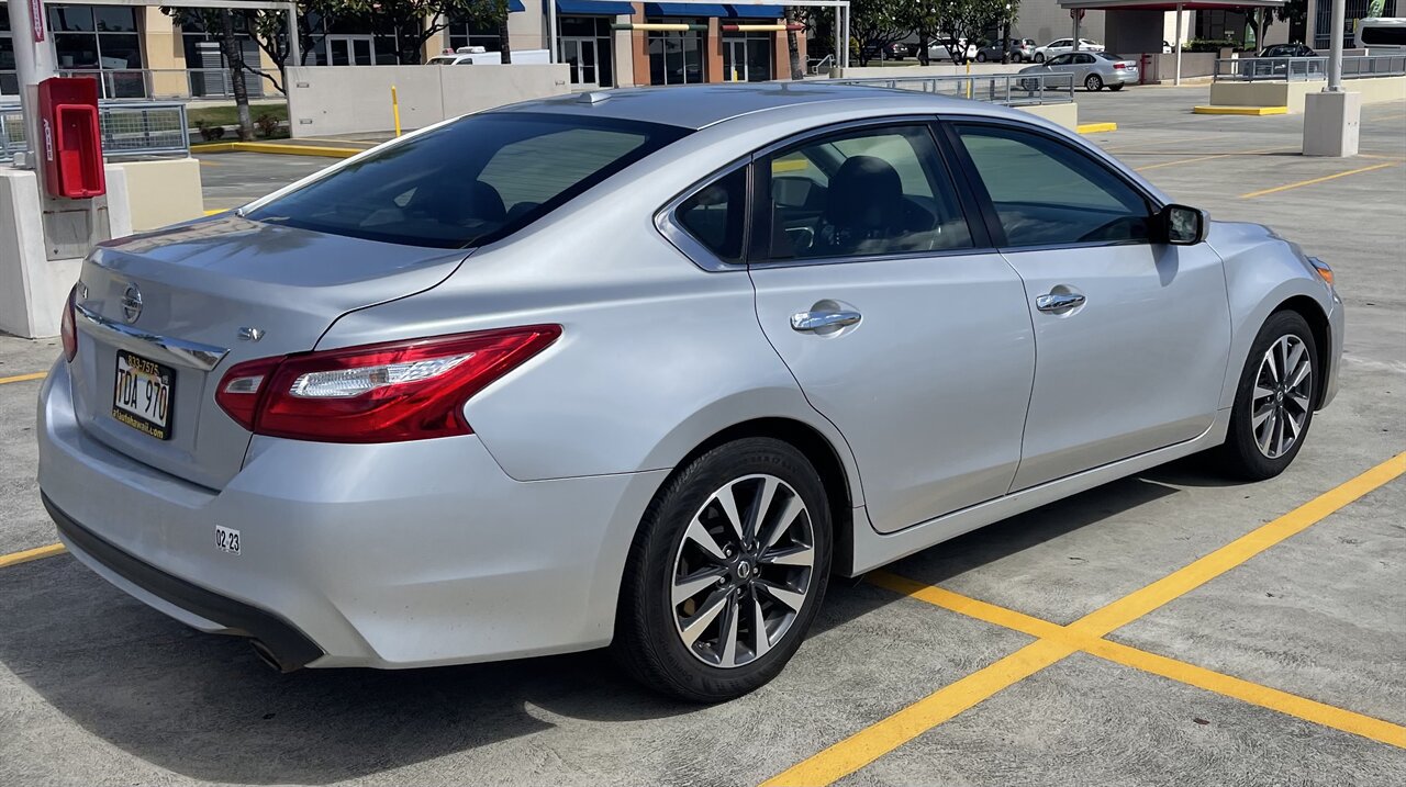 Used 2017 Nissan Altima 2.5 SV FWD image 6