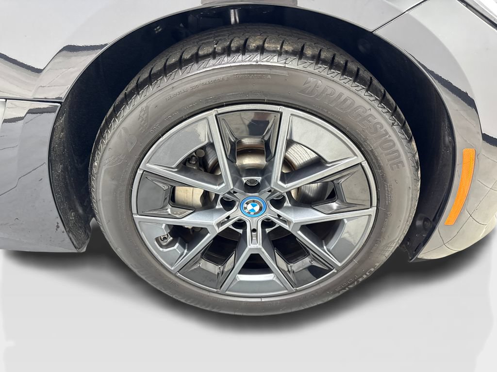 Used 2023 BMW i4 eDrive40 w/ Premium Package RWD image 83