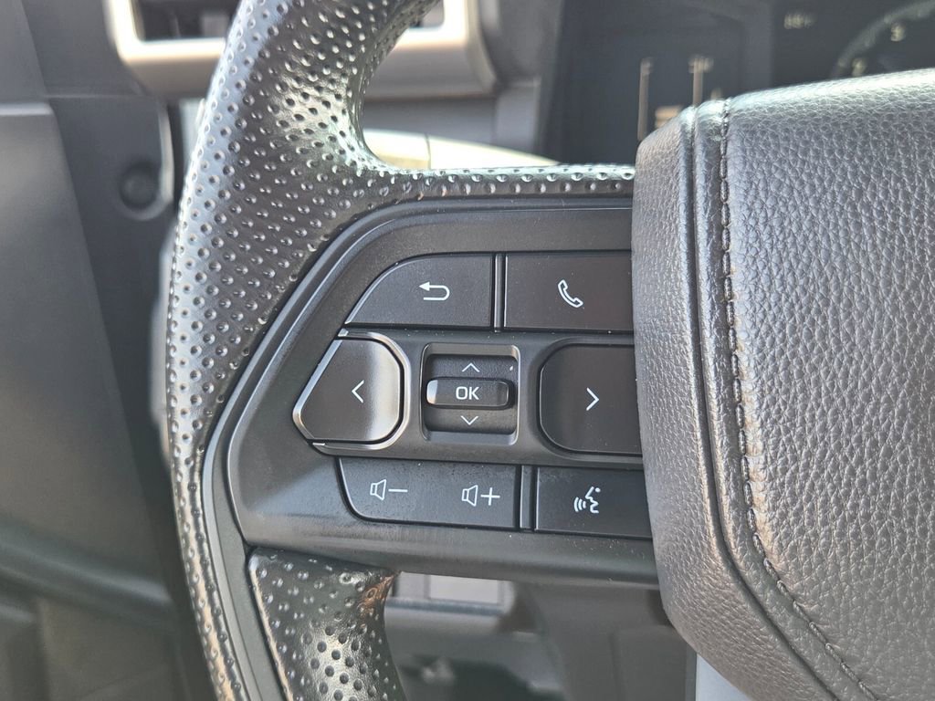 Used 2025 Toyota Tacoma SR image 22