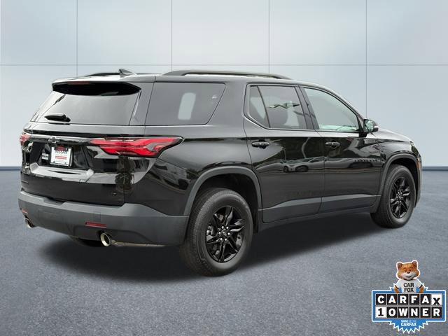 Used 2023 Chevrolet Traverse LT FWD image 3
