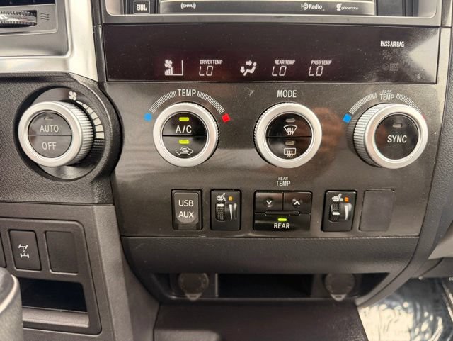 Used 2018 Toyota Sequoia Limited w/ Safety & Convenience Package AWD/4WD image 33