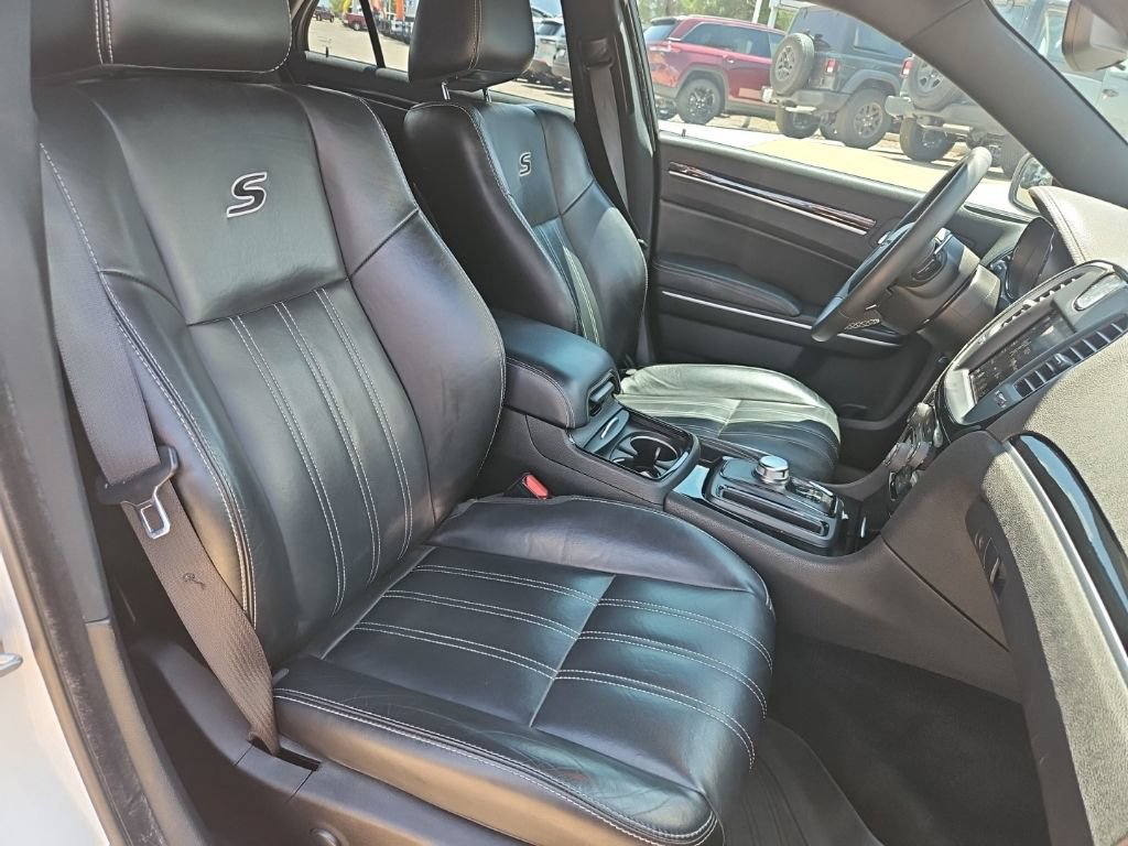 Certified 2023 Chrysler 300 S RWD image 21