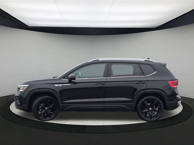 Certified 2023 Volkswagen Taos SE w/ Panoramic Sunroof Package image 4