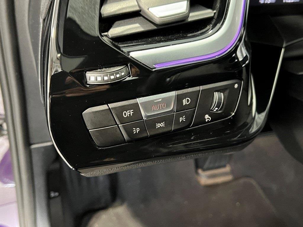 Used 2023 BMW Z4 sDrive30i w/ Driving Assistance Package image 29