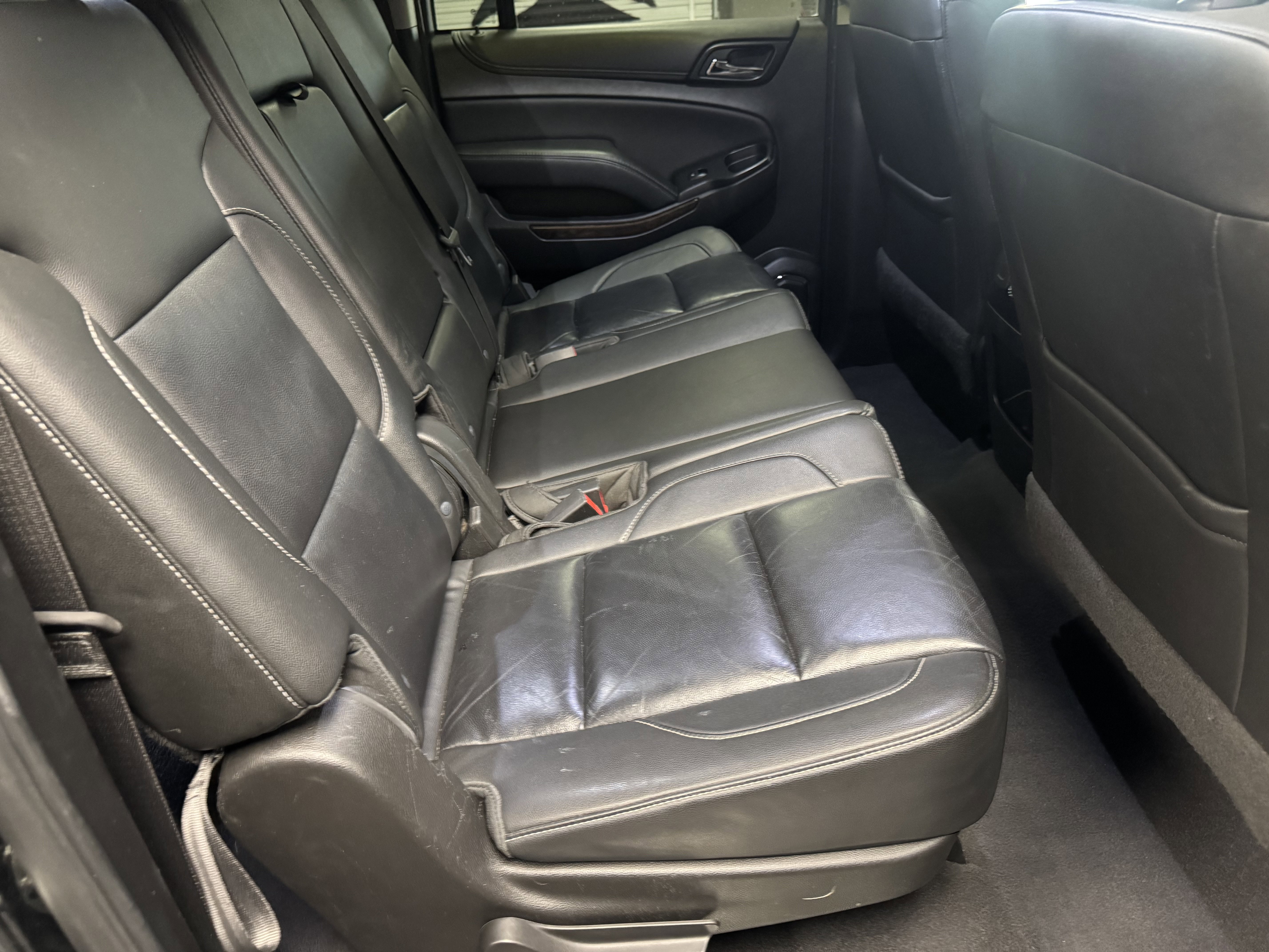 Used 2020 Chevrolet Suburban LT image 15
