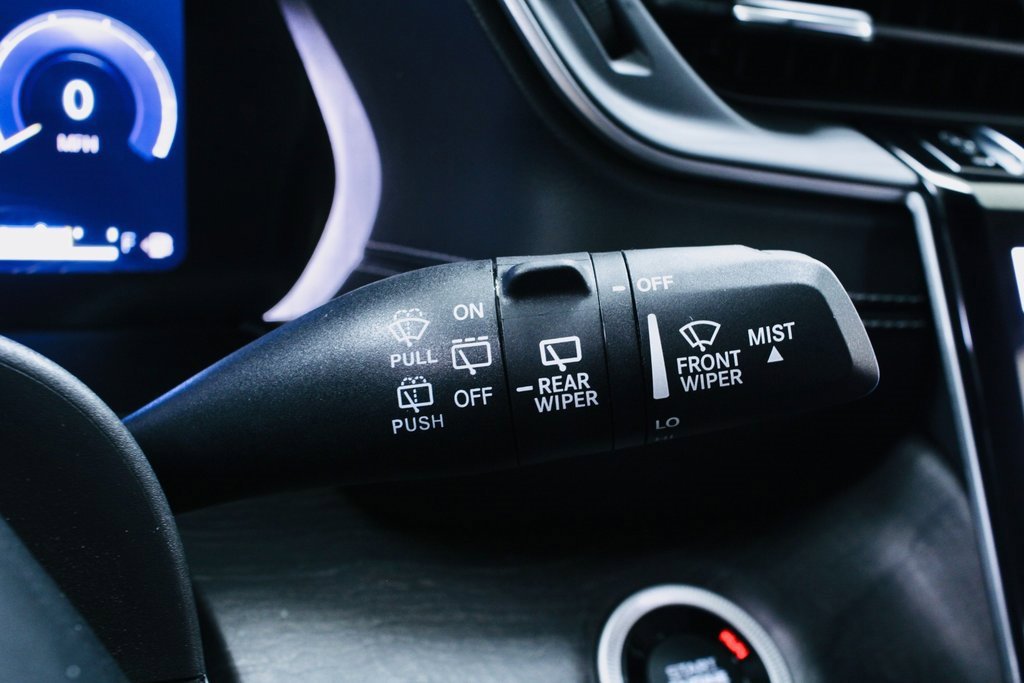 Used 2023 Jeep Grand Cherokee Limited image 18