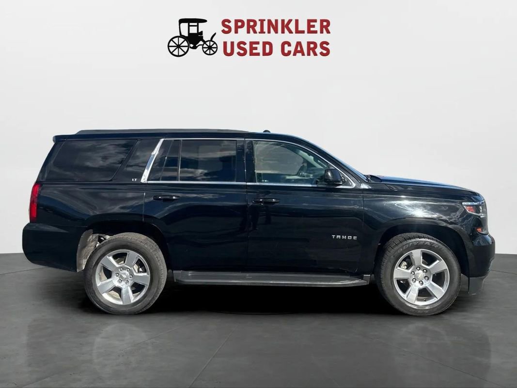 Used 2018 Chevrolet Tahoe LT w/ Luxury Package AWD/4WD image 3