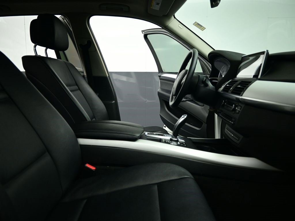 Used 2012 BMW X5 xDrive35i image 29