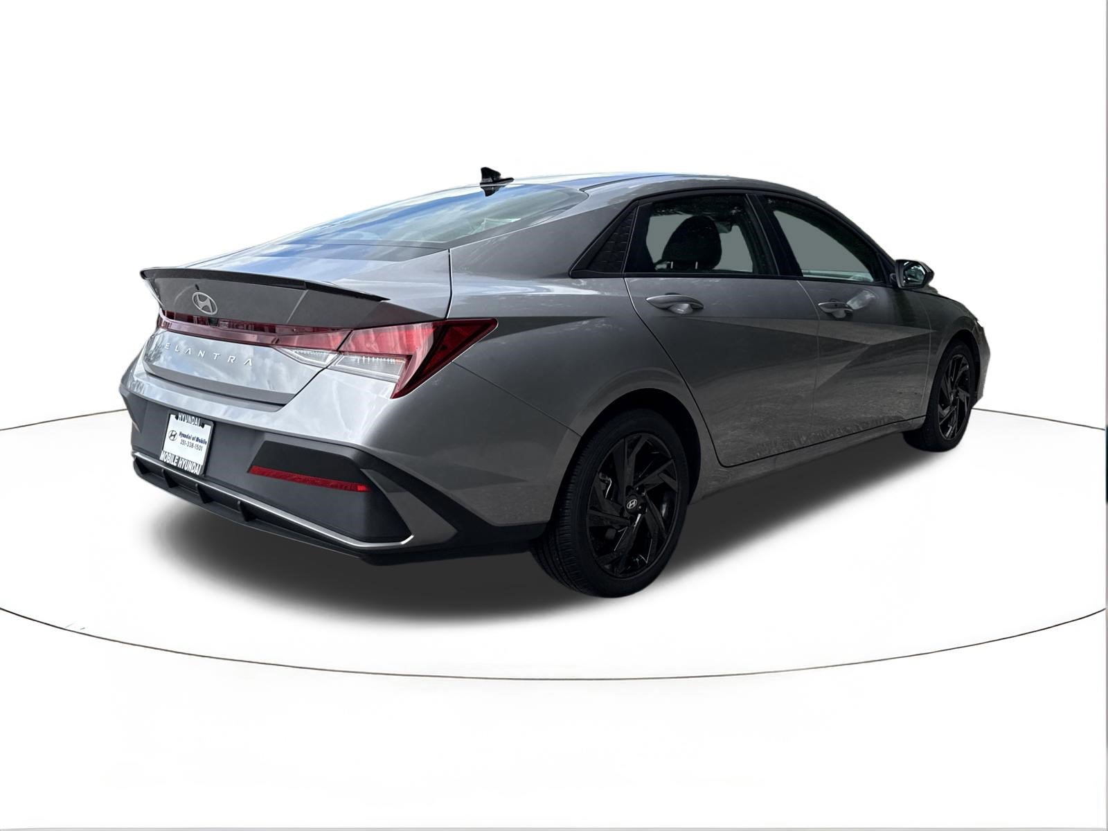 Certified 2026 Hyundai Elantra Sport FWD image 3