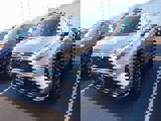 Used 2024 Toyota RAV4 SE w/ Weather & Moonroof Package image 1