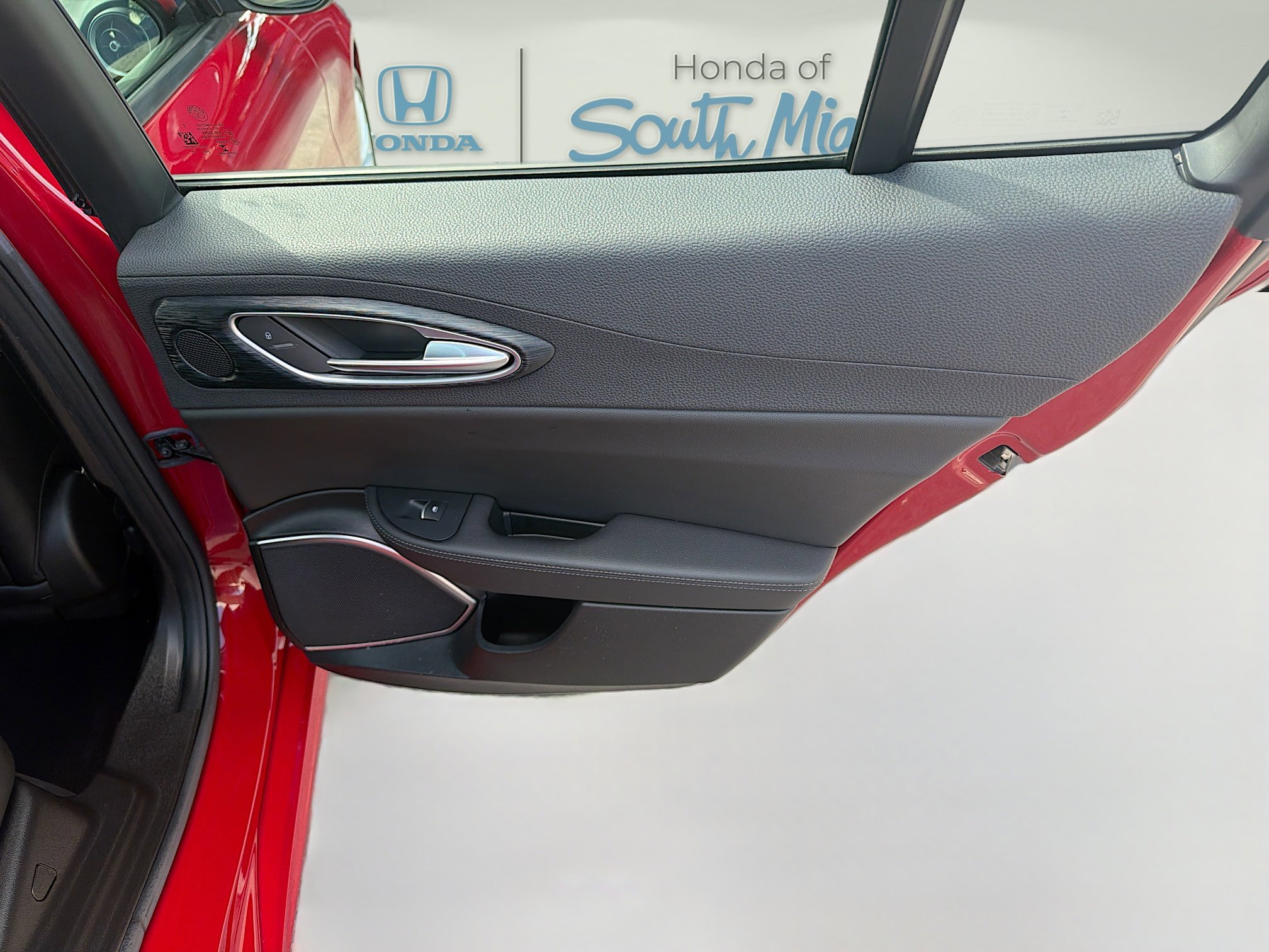 Used 2023 Alfa Romeo Giulia Sprint image 30