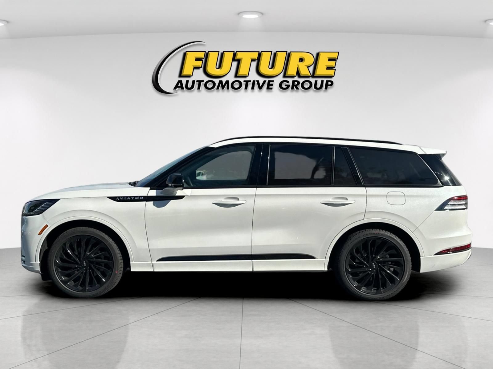New 2026 Lincoln Aviator Reserve AWD/4WD image 6