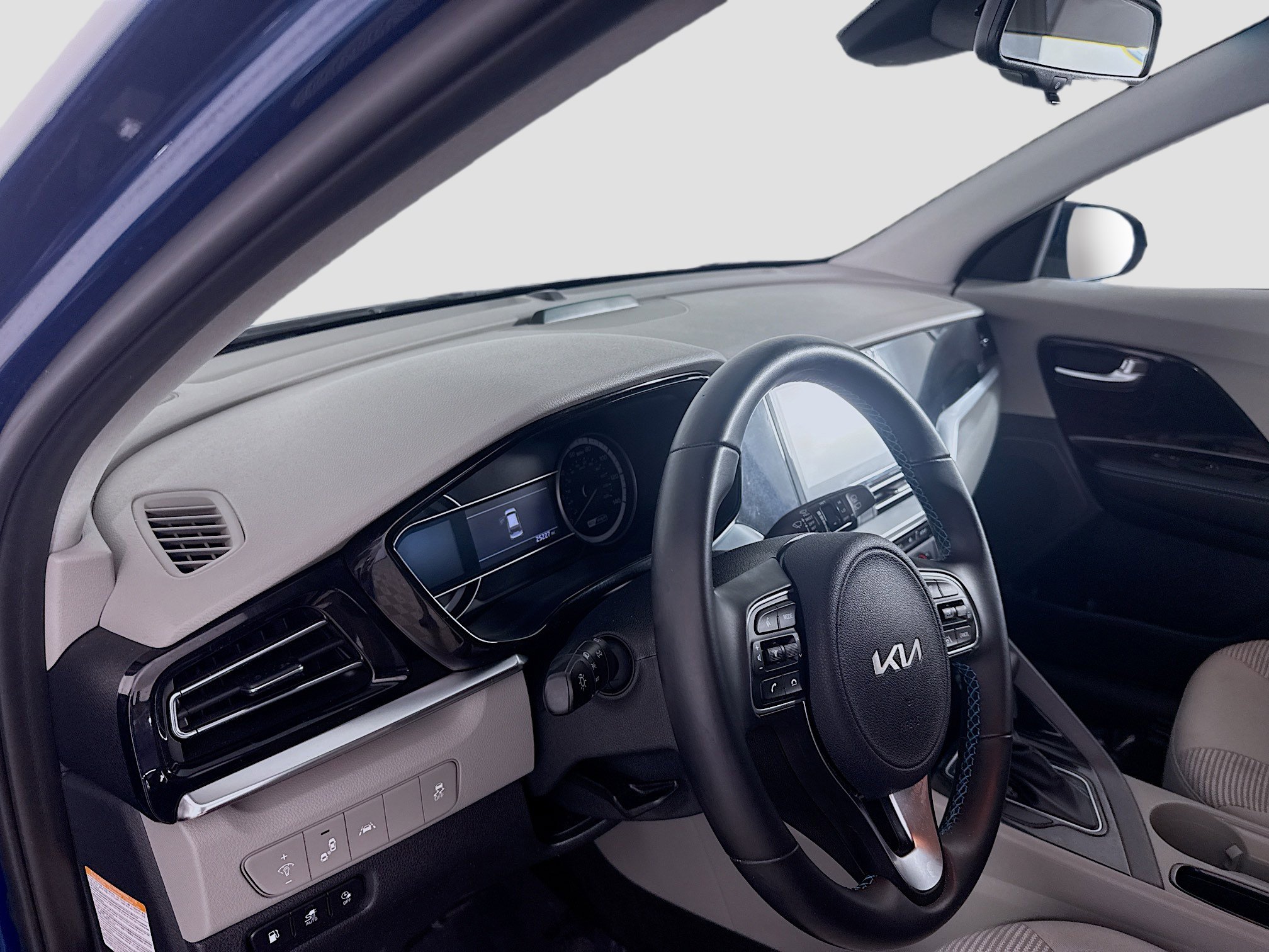 Used 2022 Kia Niro LXS image 23