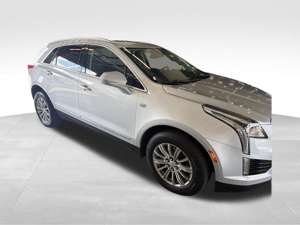 Used 2018 Cadillac XT5 Luxury w/ Driver Awareness Package AWD/4WD image 7