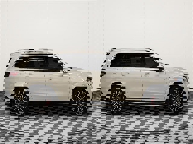 Used 2022 Mercedes-Benz GLS 63 AMG 4MATIC image 2