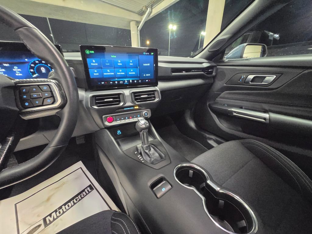 Used 2025 Ford Mustang EcoBoost image 17