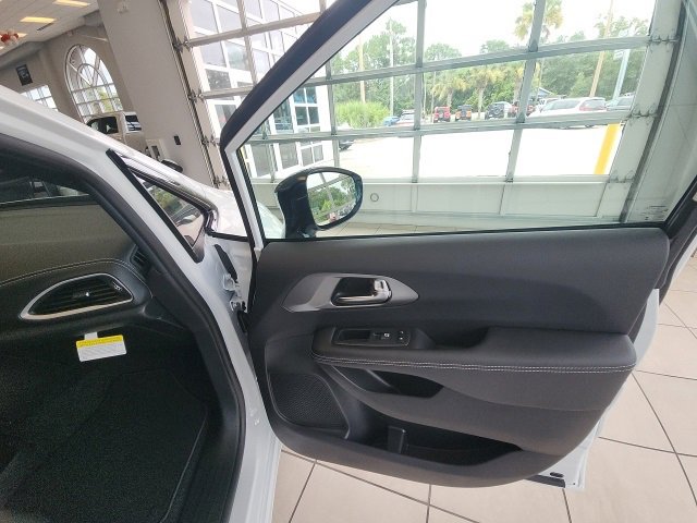 New 2026 Chrysler Pacifica Select image 27