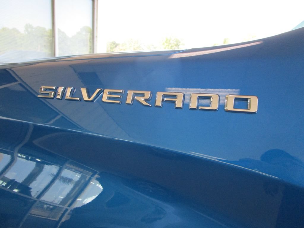 Used 2024 Chevrolet Silverado 1500 Custom RWD image 14