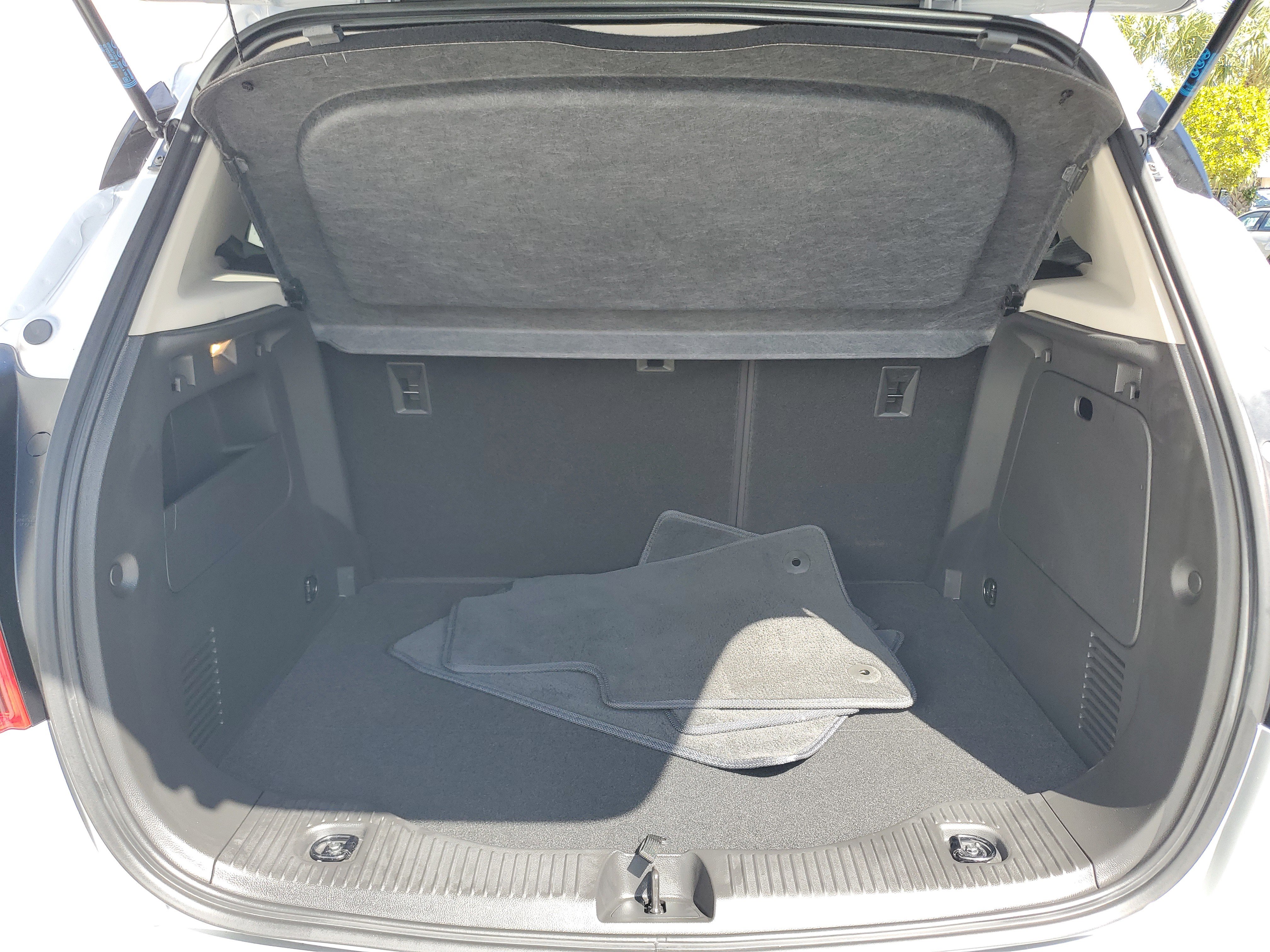 Used 2022 Buick Encore Preferred w/ Safety Package image 9