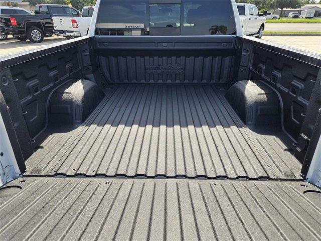 Certified 2023 Chevrolet Silverado 1500 High Country w/ Z71 Off-Road Package image 13