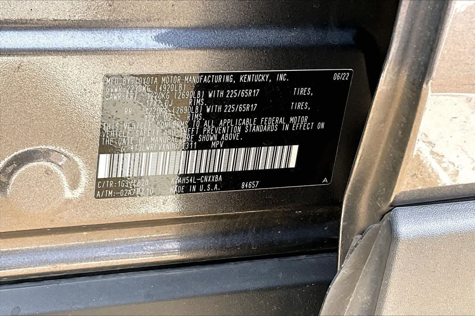 Used 2022 Toyota RAV4 LE AWD/4WD image 19