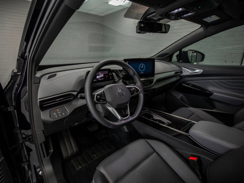 Used 2023 Volkswagen ID.4 Pro S Plus image 16