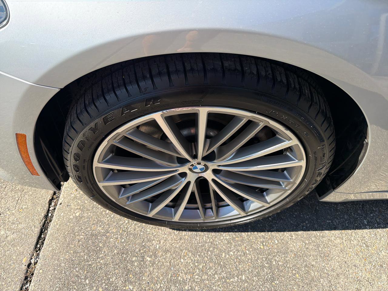 Used 2019 BMW 530i w/ Convenience Package image 14