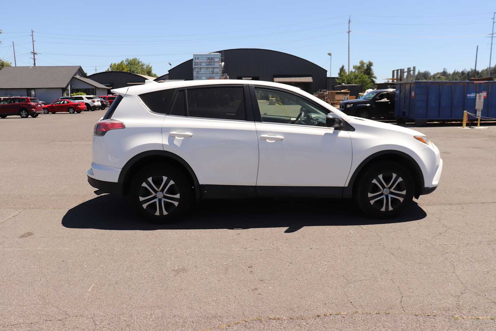 Used 2017 Toyota RAV4 LE w/ Carpet Mat Package FWD image 4