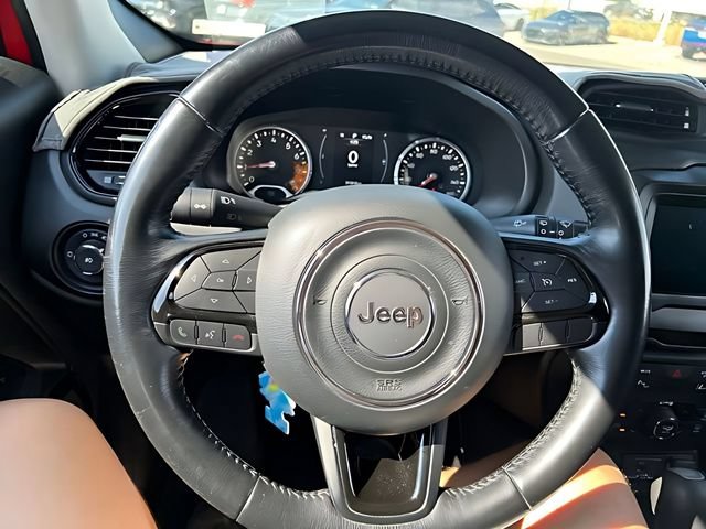 Used 2018 Jeep Renegade Altitude w/ Advanced Technology Group AWD/4WD image 26