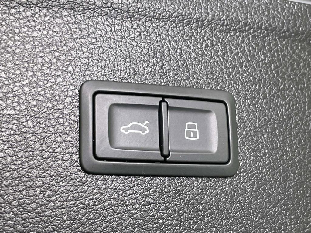 Certified 2023 Audi Q5 2.0T Premium image 21