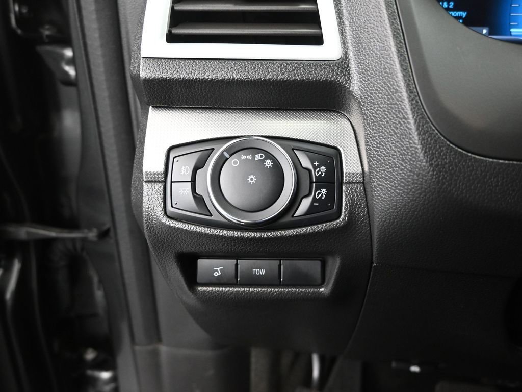 Used 2015 Ford Explorer Sport w/ Equipment Group 401A image 12