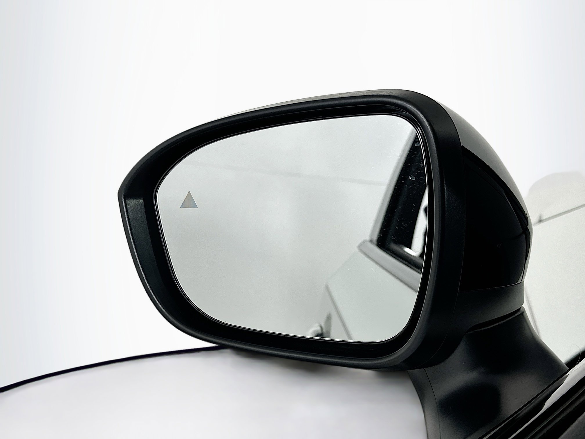 Used 2023 Nissan Ariya AWD image 16