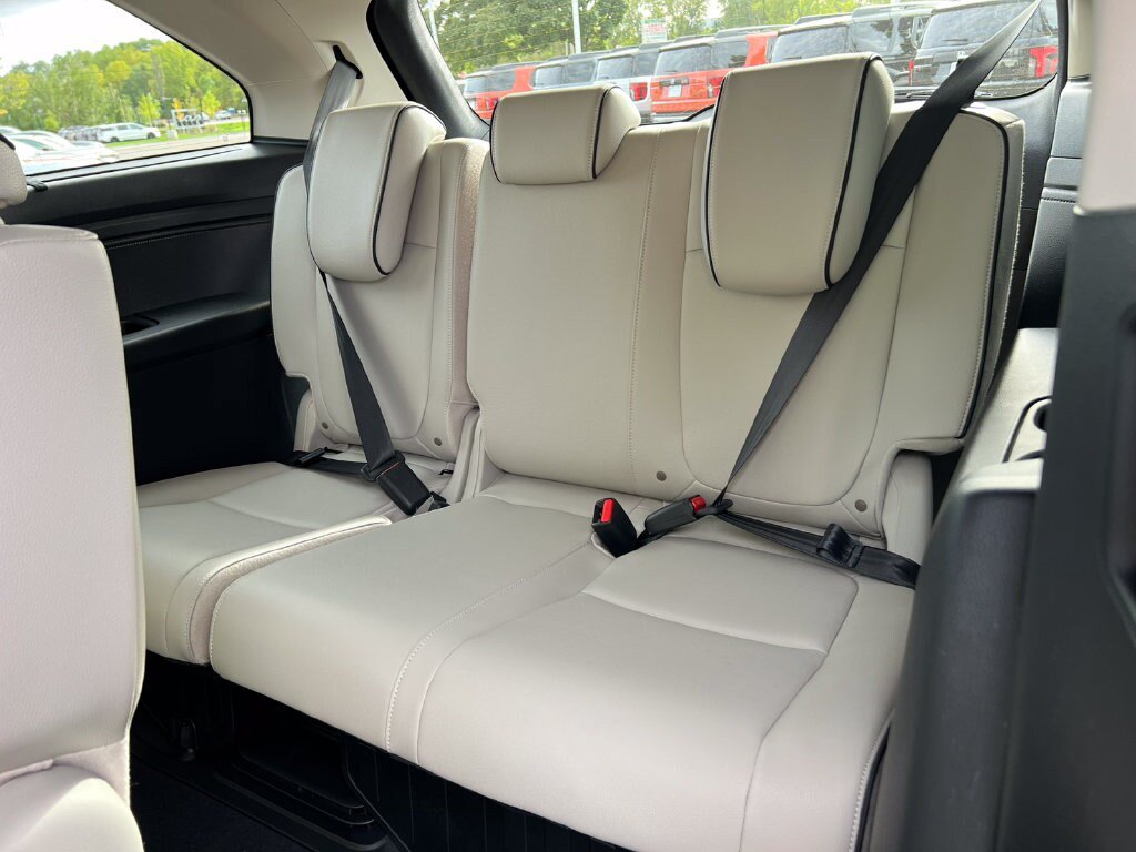 New 2027 Honda Odyssey Touring image 6